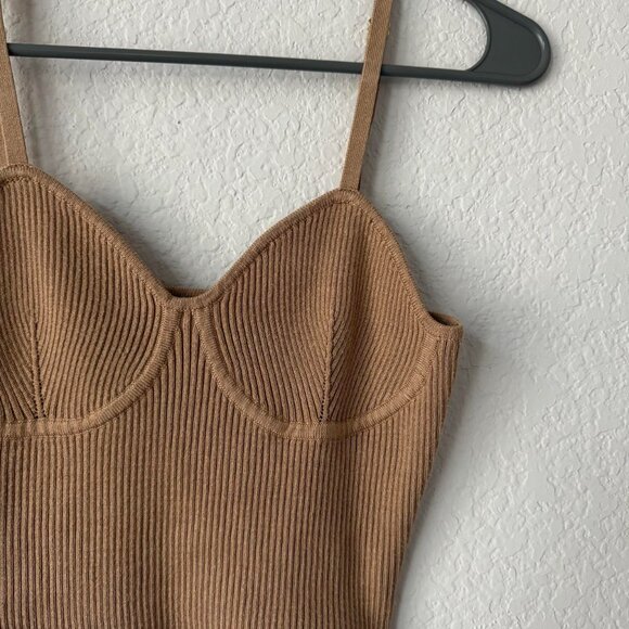 Camel brown/tan ribbed knit corset detail tank top🍸🧸🤍 - Picture 4 of 6